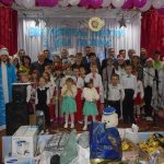 Вже святитель Миколай з неба поспішає